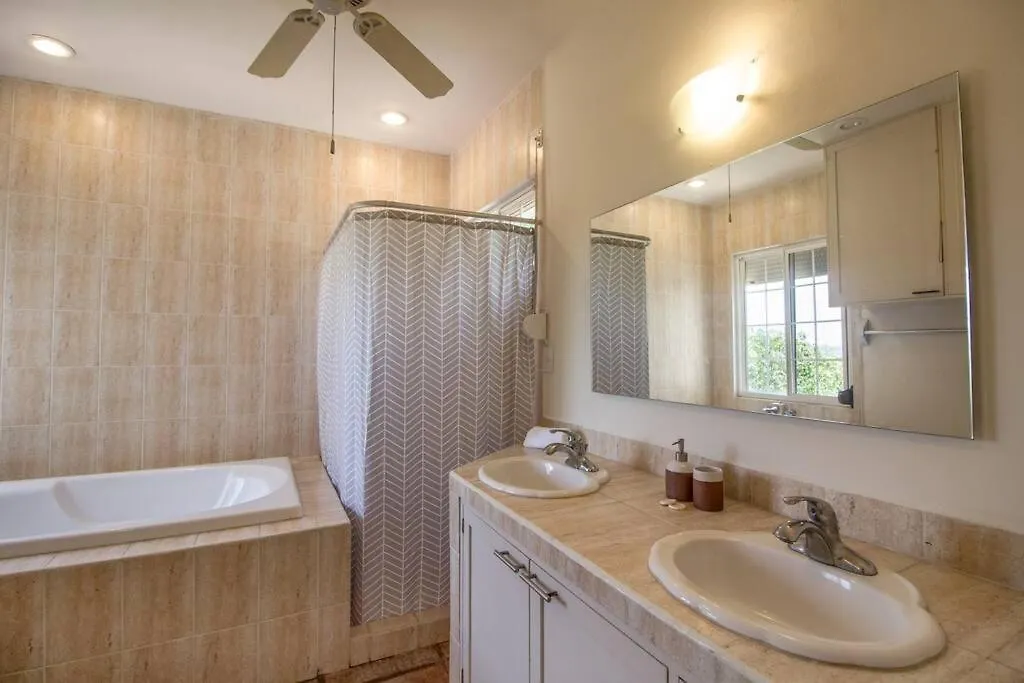 El Meco Beachfront & Private Pool Villa By Casa Paraiso Cancún